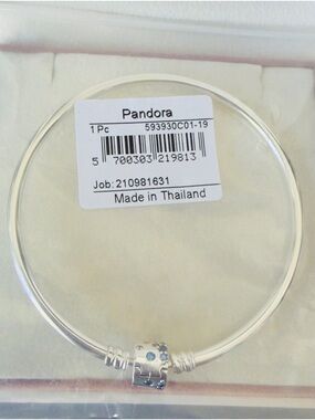 NEW❗️Pandora Sterling Silver 925 &CZ Sparkling Barrel Clasp Bangle Bracelet 7.5”